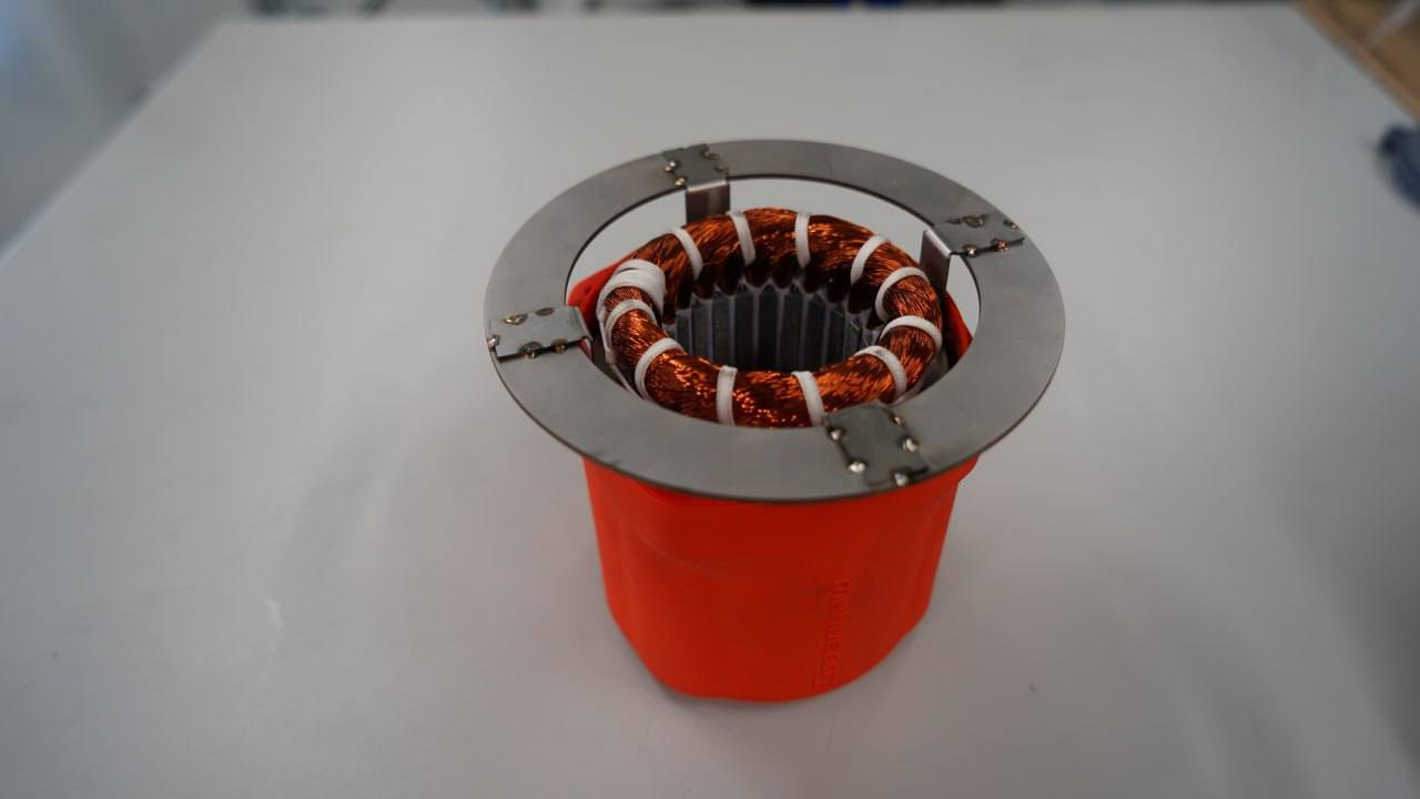 Stator installed in the consumer housing