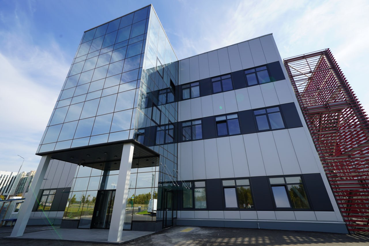 PKTB Sovelmash · wide façade view, daylight